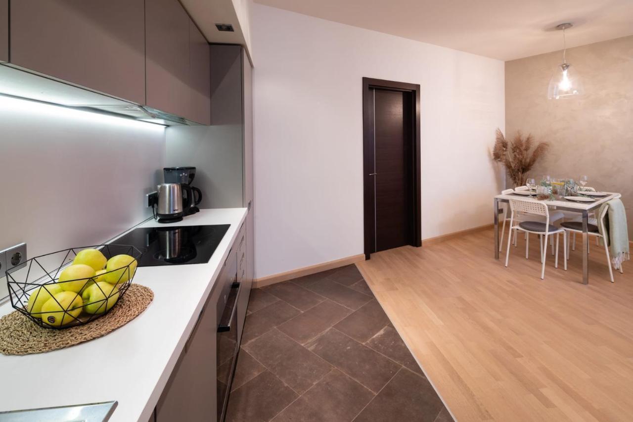 Old Riga Two Bedroom Apartment With 2 Bathrooms المظهر الخارجي الصورة