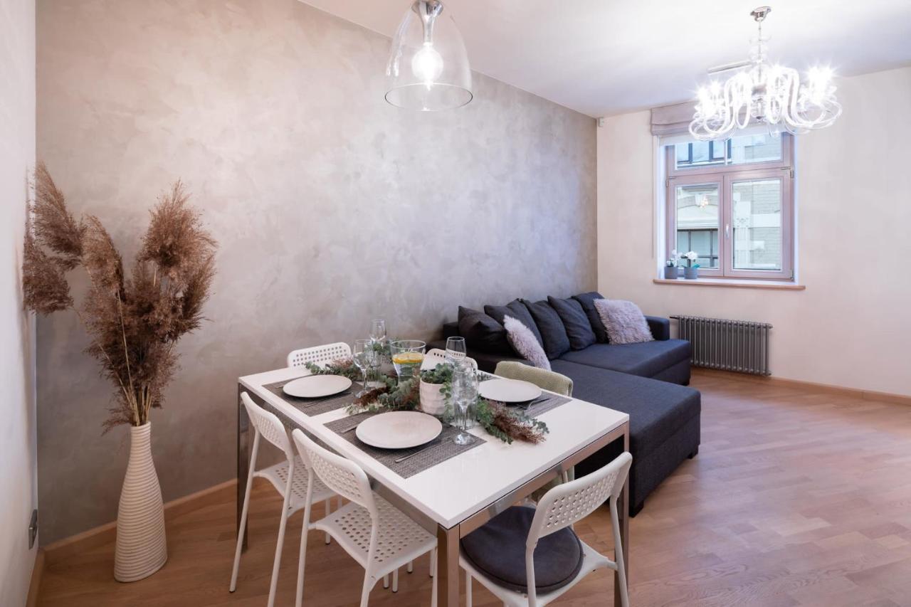 Old Riga Two Bedroom Apartment With 2 Bathrooms المظهر الخارجي الصورة